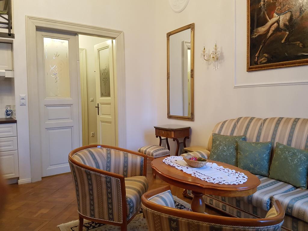 Charles Apartment Прага Екстер'єр фото