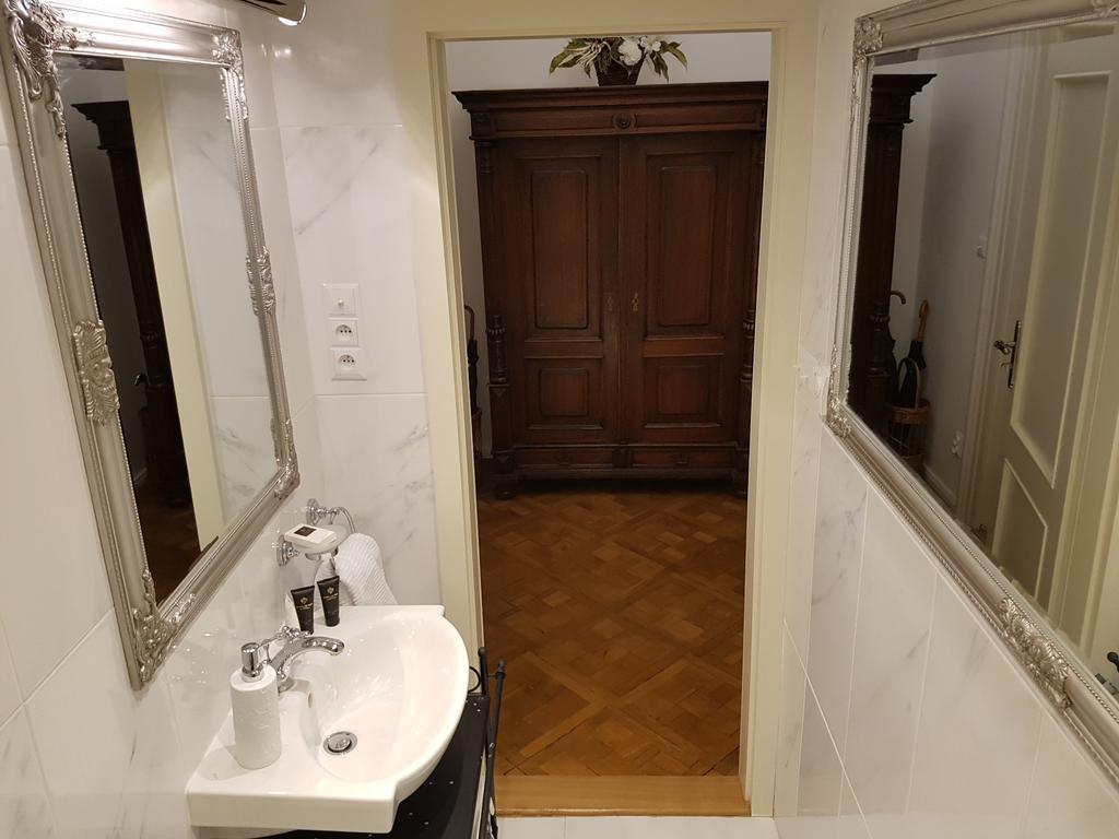 Charles Apartment Прага Екстер'єр фото